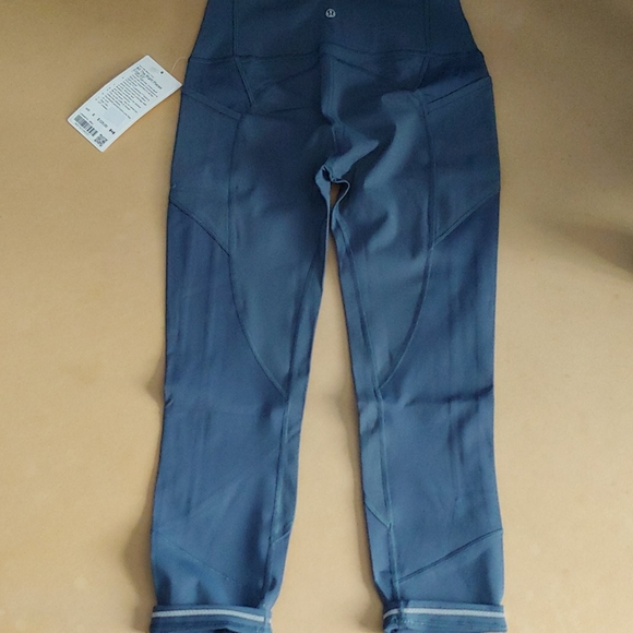 NWT Lululemon All the right places 23" iro… - Picture 5 of 12